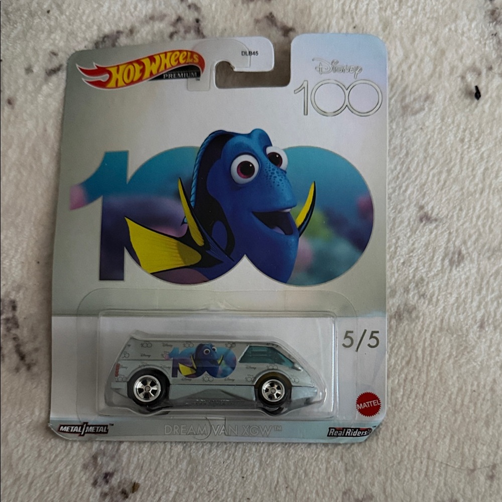 Disney 100 Dory Van - Blue